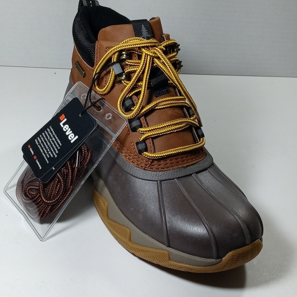 Boot - Picture 4 of 5